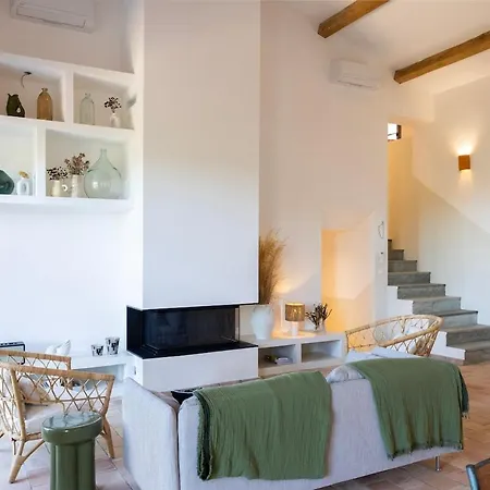 Giraglia Villa *
