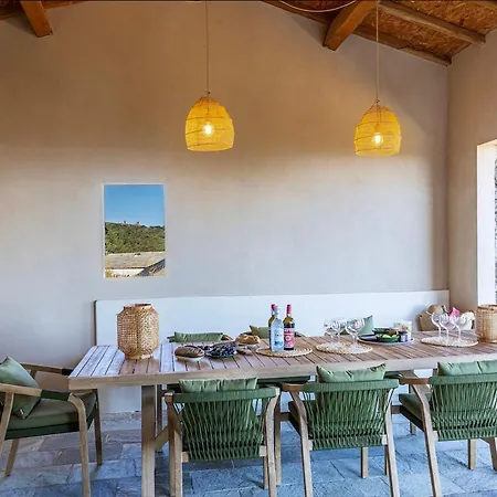 Giraglia Villa